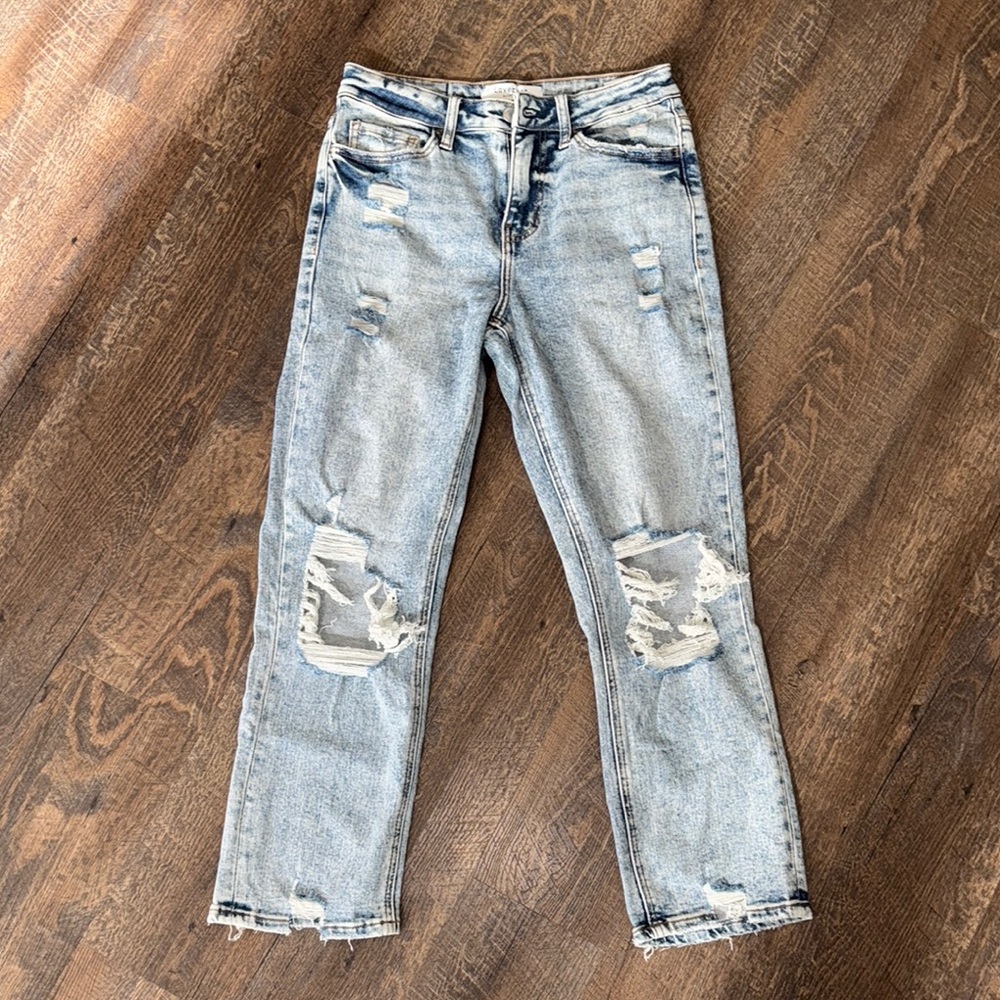 Lovervet by Vervet Distressed Light Blue Cropped Women's Jeans
